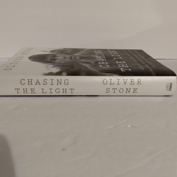 Chasing The Light. Oliver Stone - Picture 3 of 6